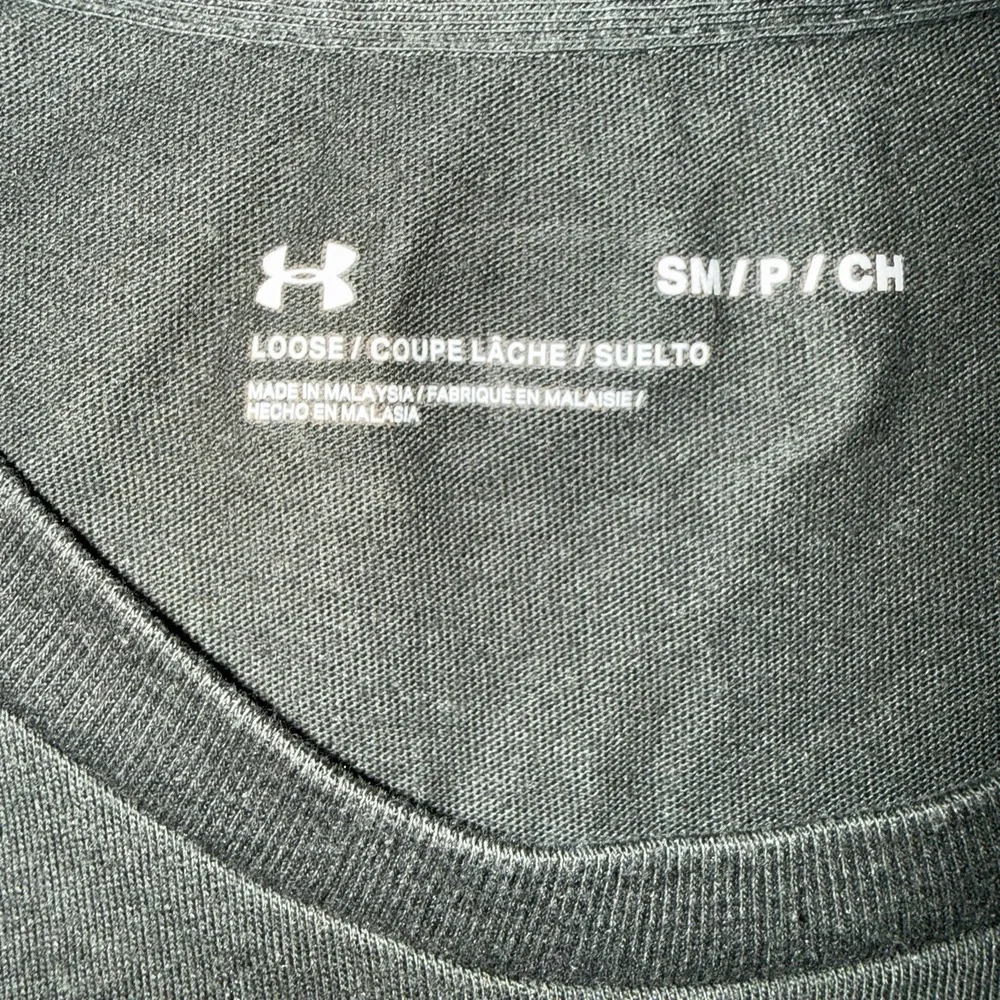 Men's Under Armour Fast Left Chest Short Sleeve T-Shirt Pewter Gray Size S